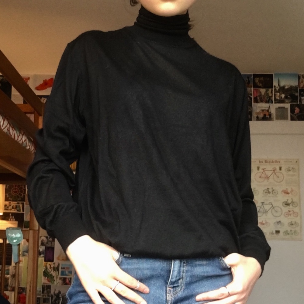 Manrico cashmere black turtleneck
